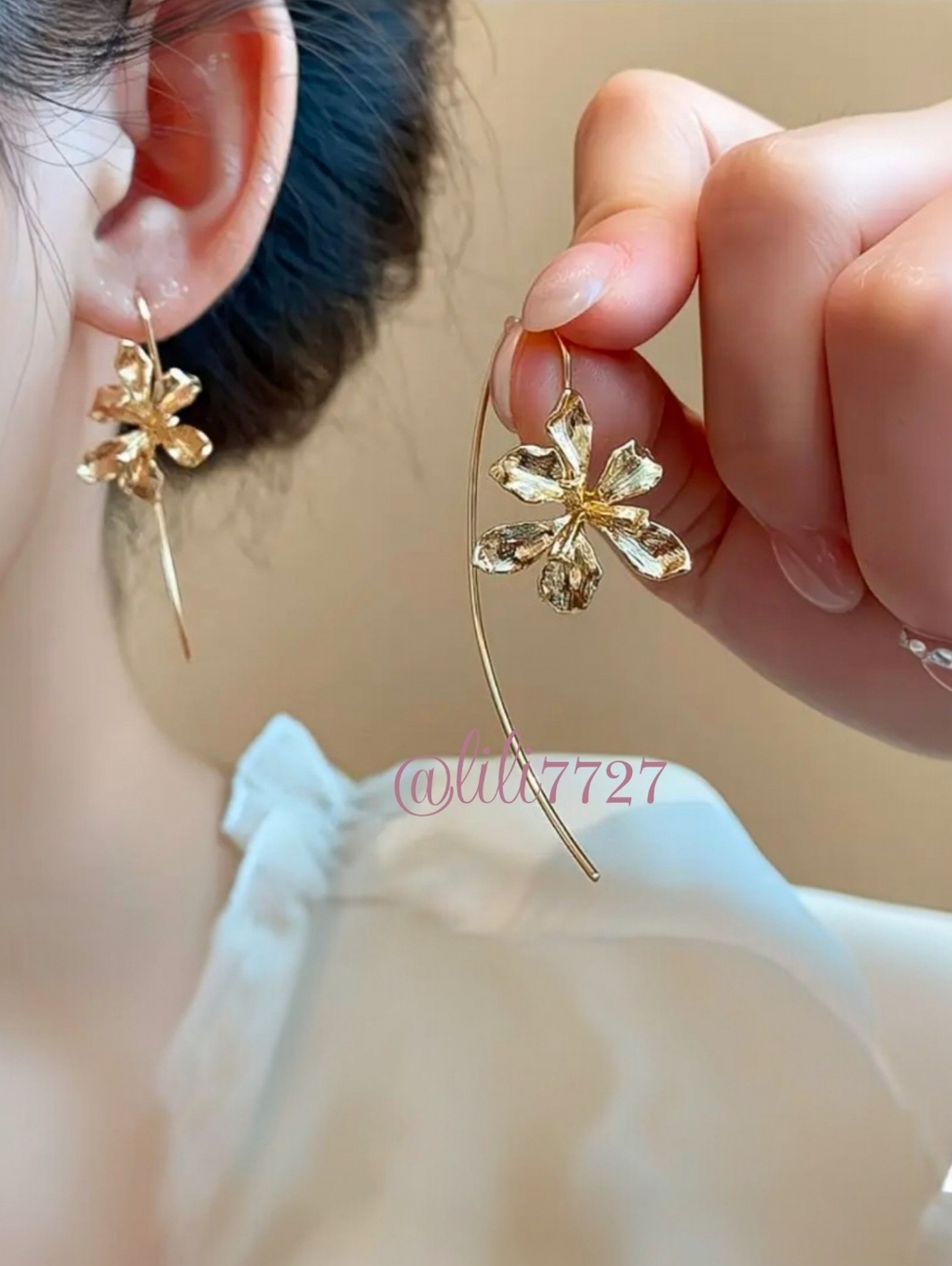 14kt Gold Plated Statement Earrings Trendy And Pretty Shape NWT